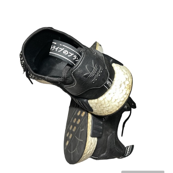 Size 10 ADIDAS NMD R1 BLACKOUT MENS - Picture 6 of 13